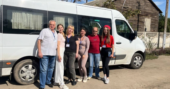 Мобільна медична бригада. Фото: Херсонська обласна військова адміністрація/Telegram.