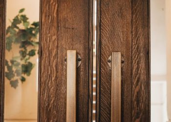 У Львові розпочався набір заявок на реставрацію історичних вікон і брам