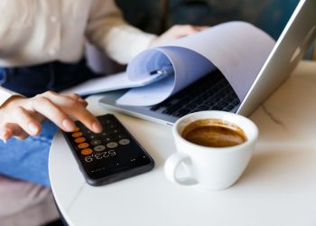 Система оплати праці: як вибрати оптимальну модель для свого бізнесу?