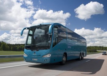 Зручна подорож: Як купити квитки на автобус Гамбург – Київ через KLR
