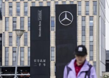 У німецьких Porsche та Mercedes погіршився фінансовий стан через зниження продажів у Китаї