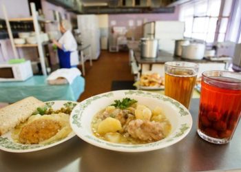 Безкоштовне харчування у школах отримають школярі молодших класів у Тернополі