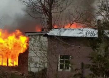 Пожежа у Кременці – у вогні мало не згорів чоловік