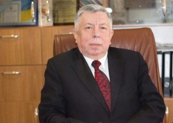 У Тернополі вимагають не звільняти головного лікаря Григорія Корицького