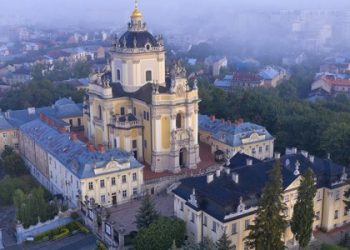 Засудили екскерівника фірми за розкрадання на реставрації собору Юра