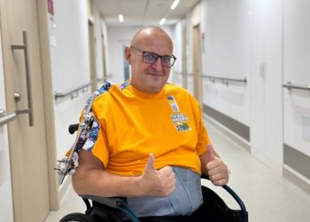 «Це мій дім, і я не міг дозволити злу зайти сюди». Львівські лікарі врятували захисника