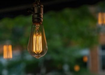 Графіки відключення світла у Львові на 22 листопада