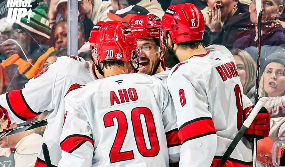 Кароліна не залишила шансів Філадельфії, Даллас обіграв Сан-Хосе