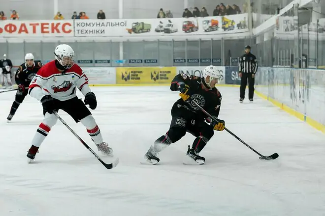 Кременчук розбив Крижинку у матчі з 12 шайбами