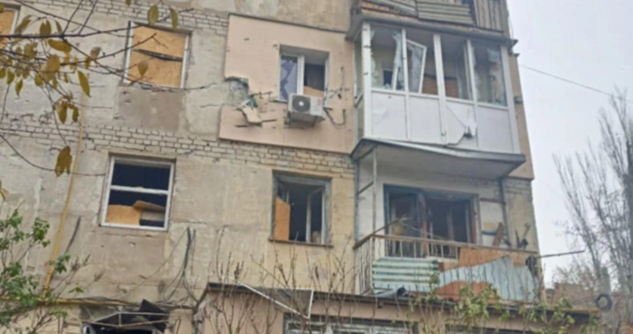 Понівечений обстрілом росіян будинок у Херсоні / Херсонська ОВА