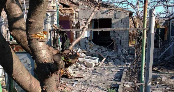 Будинок у Зеленівці після обстрілу росіян / Херсонська МВА