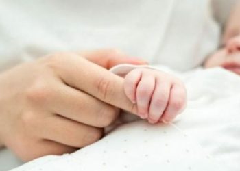 Швидкі пологи: на Золотоніщині 27-річна жінка народила восьму дитину вдома — Новости Черкасс