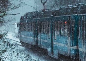 Укрзалізниця призначила додаткові поїзди зі Львова до Варшави — Львівщіна