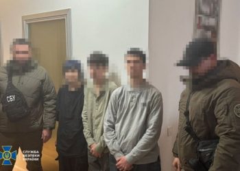 В Одесі затримали трьох молодиків за підозрою у вчиненні теракту в Києві