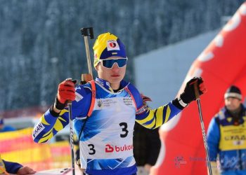 Віталій Мандзин біатлоніст переміг у передсезонному старті в Ідре