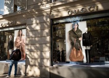 Французькі мільярдери втратили $70 млрд через падіння попиту на предмети розкоші (Bloomberg)