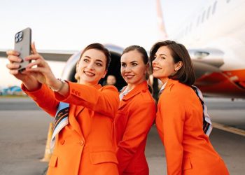 Авіакомпанія SkyUр запускає прямі регулярні рейси з Кишинева