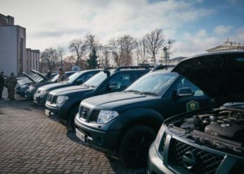 Бойовим бригадам від Черкащини передали автівки — Новости Черкасс