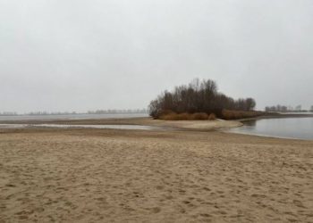 Чия Долина троянд та набережна: Черкаси і Слобода через суд ділять межі — Новости Черкасс