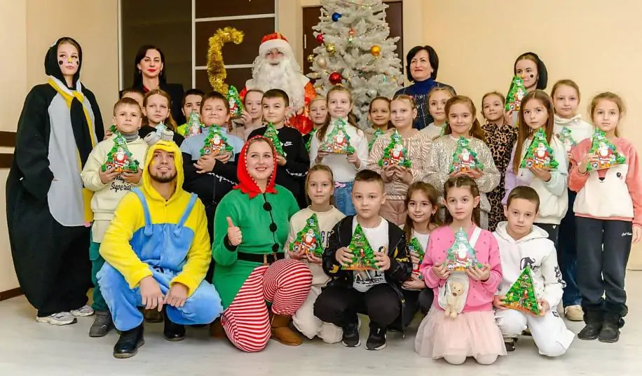 День Миколая на прифронтовій Донеччині: як дітлахи зустріли свято