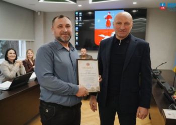 День місцевого самоврядування: у міськраді відзначили працівників — Новости Черкасс