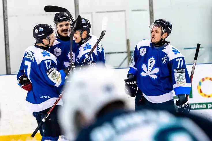 Сокіл в серії булітів обіграв Шторм