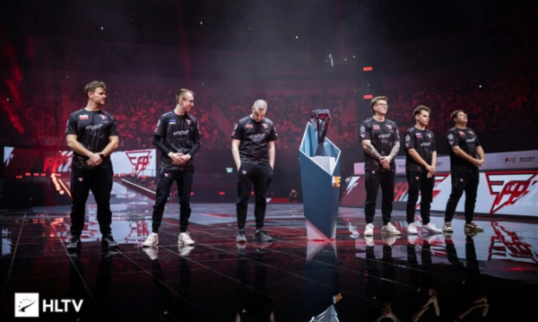 Визначились півфінальні пари Perfect World Shanghai Major 2024