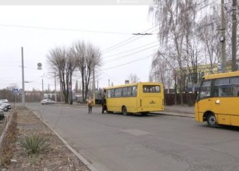 Битва за пасажирів: у Черкасах на одному маршруті працює два перевізники — Новости Черкасс