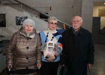 «Даруючи світло»: ювілейна фотовиставка Світлани Кравченко презентована у Черкасах — Новости Черкасс