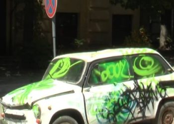 Депутати виділили поліції землю для зберігання покинутих авто у Львові