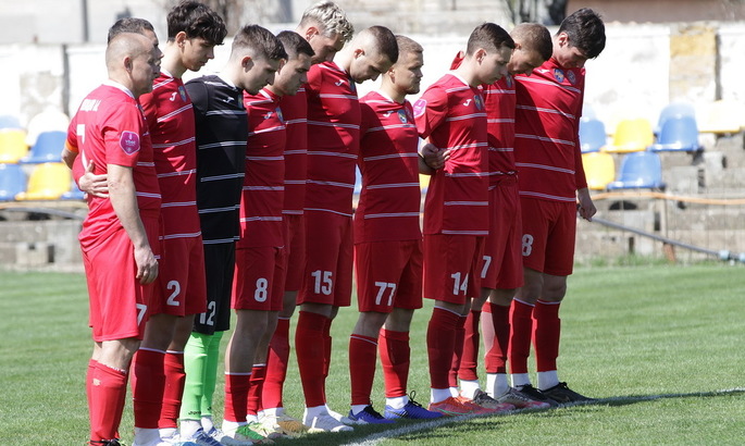 Клуб Другої ліги залишило одинадцятеро футболістів