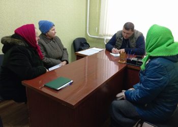 Кошовий заслухав питання доріг, транспорту та медичних послуг під час виїзних прийомів у Буртах і Сигнаївці — Новости Черкасс