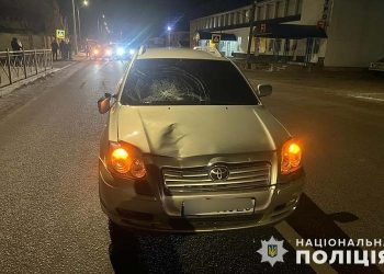 На Тернопільщині авто на пішохідному збило чоловіка