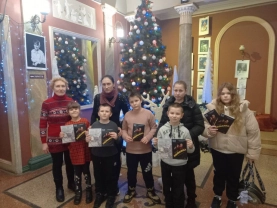 Діти в театрі / Херсонська ОВА Діти в театрі / Херсонська ОВА