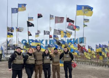 Працівники притулку у Львові під обстрілами евакуювали тварин з Оріхова