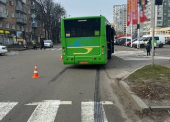 У Черкасах сталася ДТП з маршруткою та автомобілем, поліція відкрила кримінальне провадження — Новости Черкасс