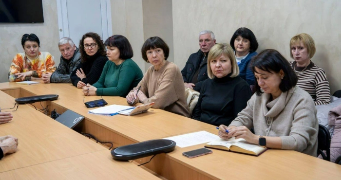 Алла Малицька на зустрічі із трудовим колективом лікарні / Херсонська МВА