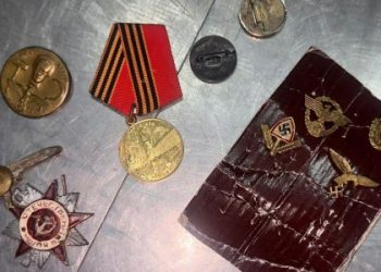 У Раві-Руській знайшли колекцію старовинних предметів у валізі — Львівщіна