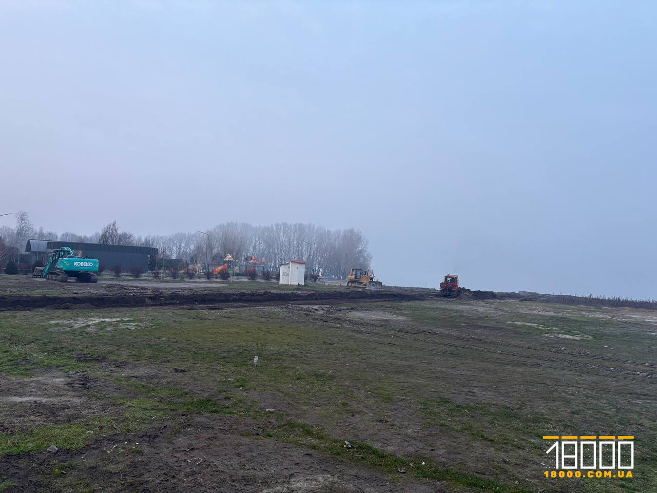 Будівництво на пляжі Рів'єра апарт-готелю