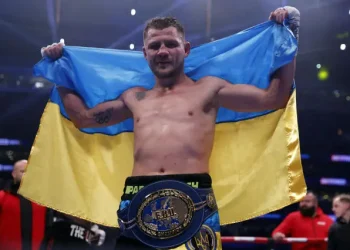 «Назавжди наш чемп». Беленюк підтримав Беринчика після фіаско в бою з Девісом | Боротьба |