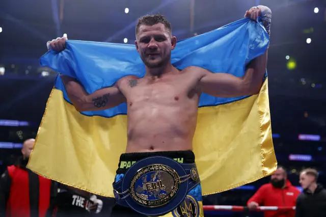 «Назавжди наш чемп». Беленюк підтримав Берінчика після фіаско в бою з Девісом