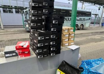 На Закарпатті викрили контрабанду брендових сумок та взуття зі Словаччини — Львівщіна