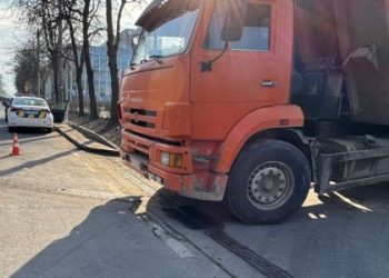 У Львові  53-річний водій КамАЗ збив пішохода — LVIV.MEDIA
