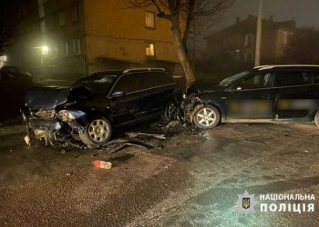 У Смілі водій в’їхав у припарковане авто — Новости Черкасс