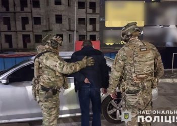 Залучили “КОРД”: у Тернополі затримали злочинця з великою сумою грошей | Терміново новини Тернополя