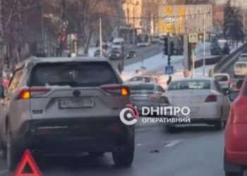 Затори через ДТП виникли у Дніпрі вранці 17 лютого – деталі | АВТО НОВИНИ |