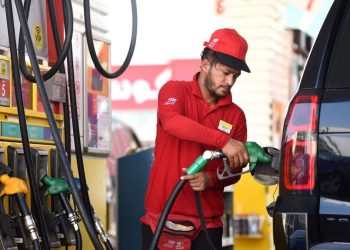 Бензин і дизель дешевшають: актуальні ціни на пальне в Дніпрі та Україні | АВТО НОВИНИ |