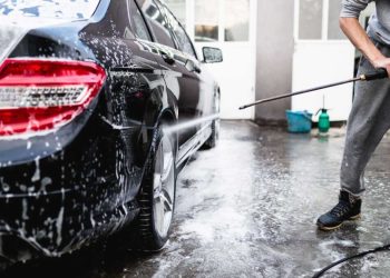 Сколько стоит помыть машину в Днепре: обзор цен и услуг – Днепр оперативный