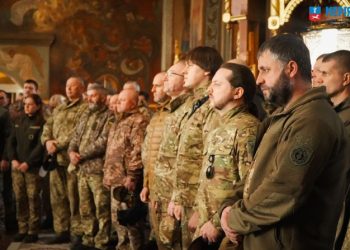 У Черкасах вручили відзнаки до Дня українського добровольця — Новости Черкасс