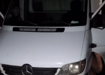 У Львові п’яний водій вантажівки пошкодив припарковане авто та втік — LVIV.MEDIA